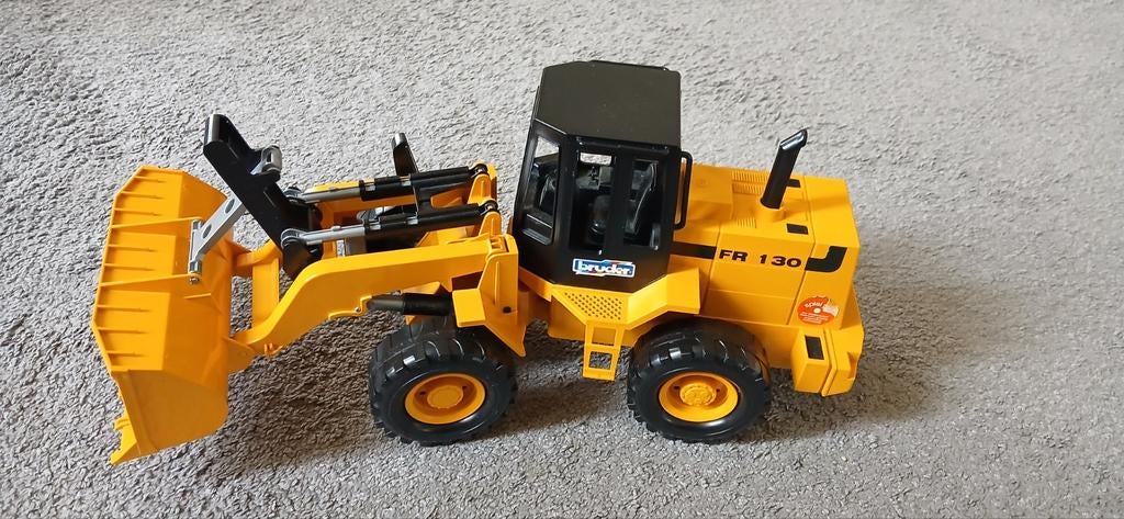 Bruder FR130 shovel/wiellader/bulldozer, Ophalen of Verzenden, Zo goed als nieuw