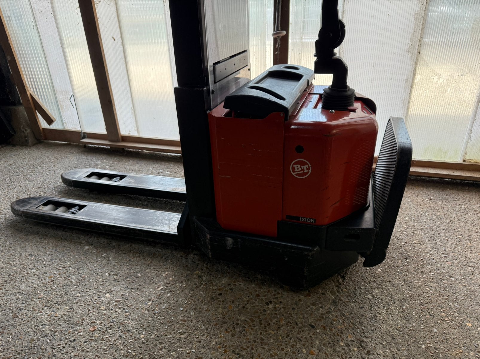 BT SWE120L Elektrische pompwagen stapelaar, Ophalen, Gebruikt