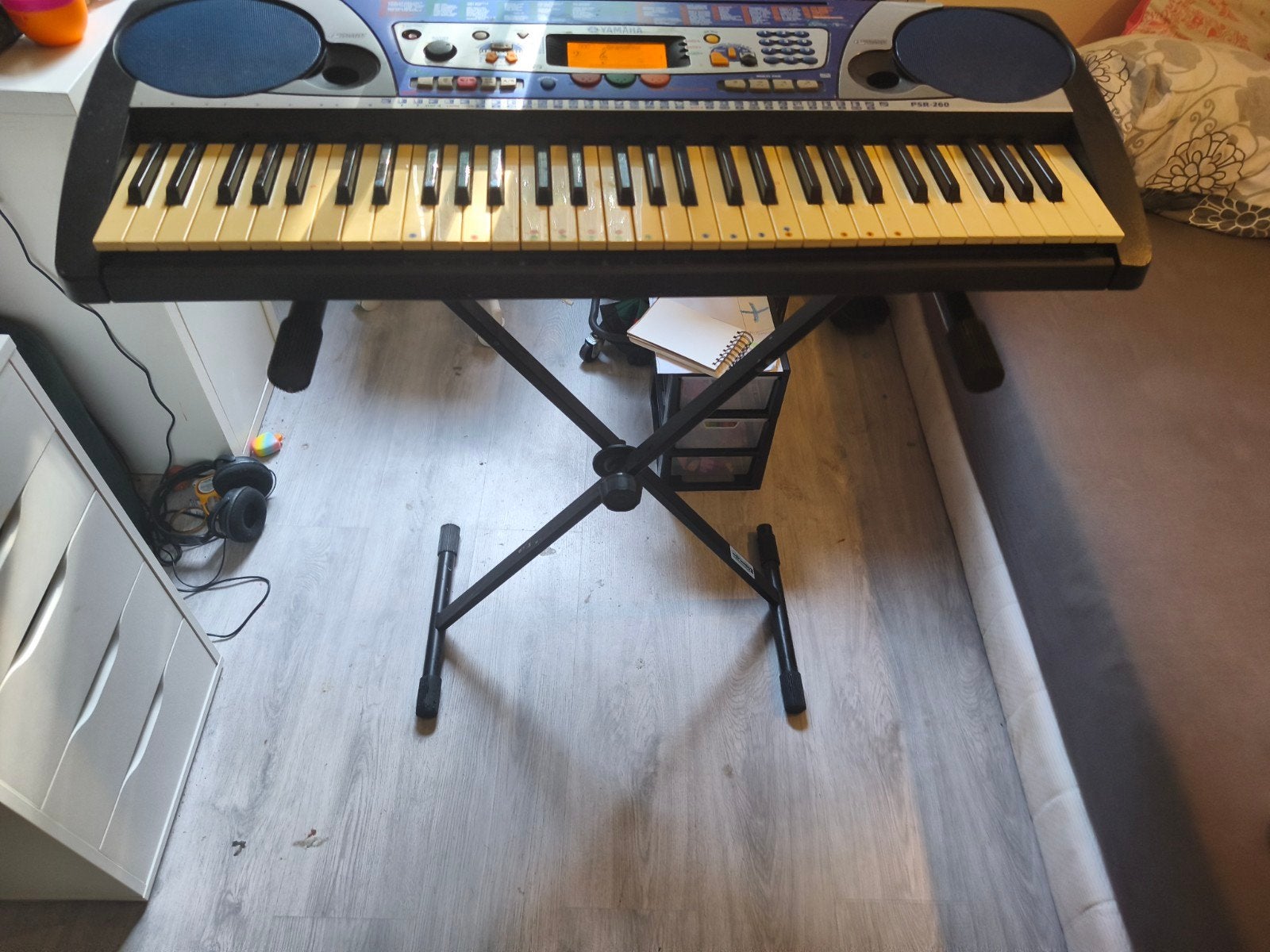 Yamaha keyboard per 260 met adapter en standaard zie foto,s, Muziek en Instrumenten, Ophalen, 61 toetsen, Yamaha