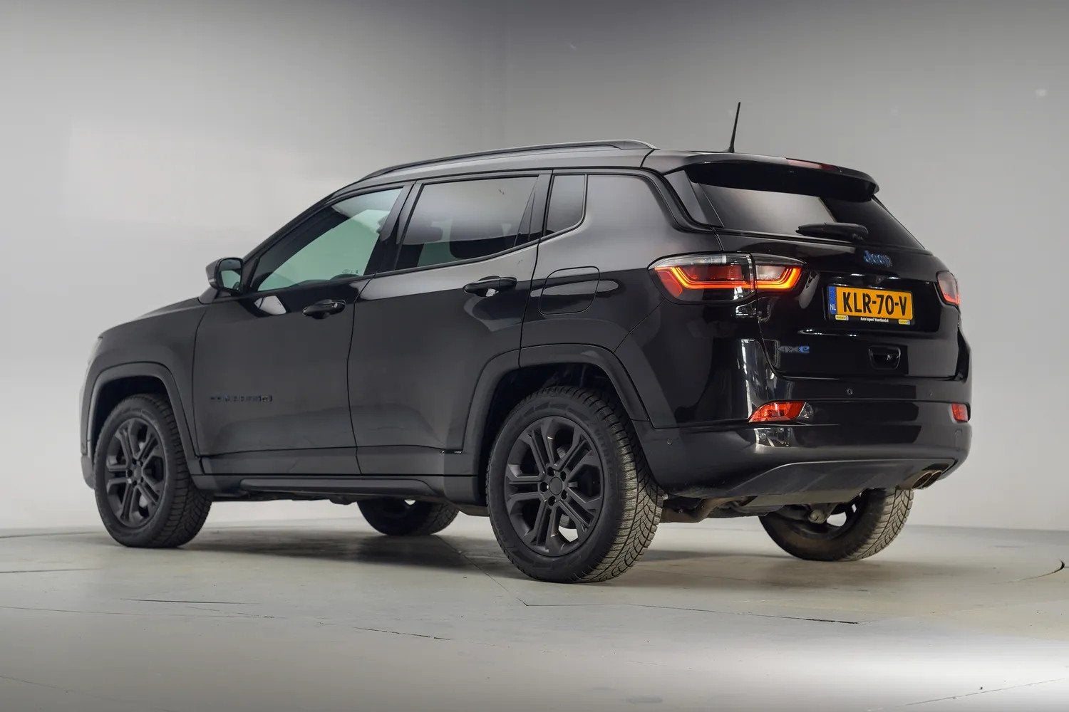 Jeep Compass 4xe 190 Plug-in Night Eagle Aut. [ Navi Camera, Automaat, Zwart, Bedrijf, Vierwielaandrijving
