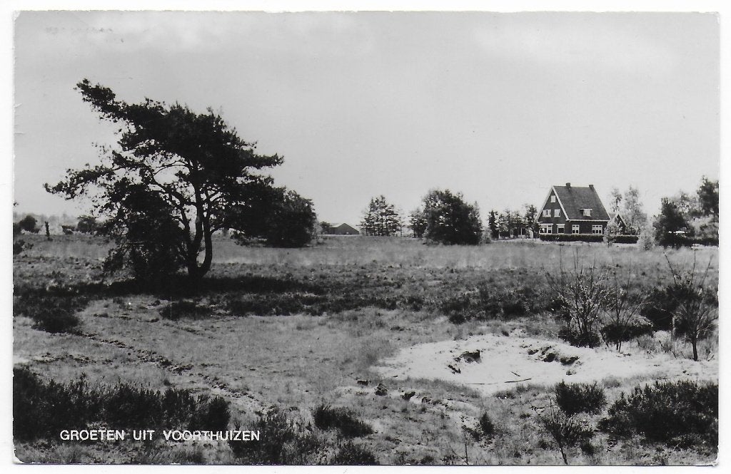 Voorthuizen gelopen Ansichtkaart (B8023 ), Ophalen of Verzenden, 1940 tot 1960, Gelopen