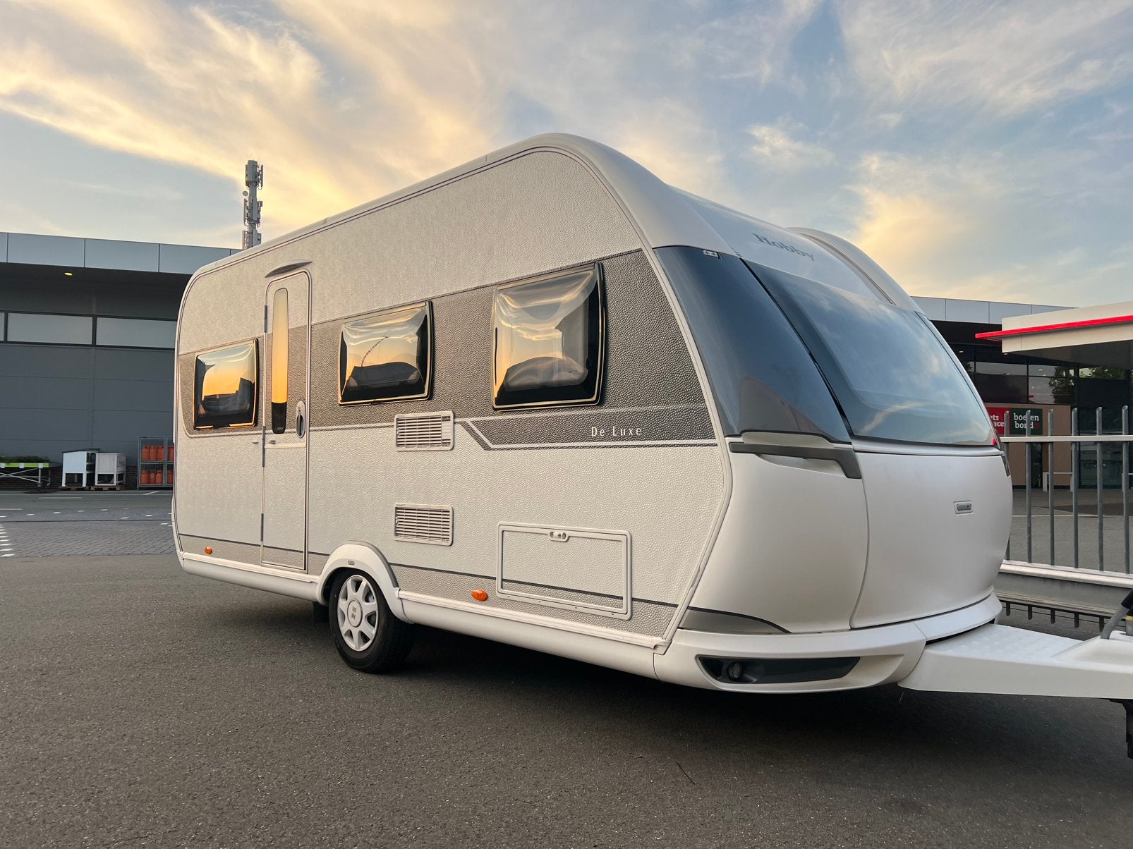 Hobby Caravan 455 UF voortent luifel fietsendrager zakluifel, Caravans en Kamperen, Caravans, Rondzit, Hobby, Particulier, Kachel