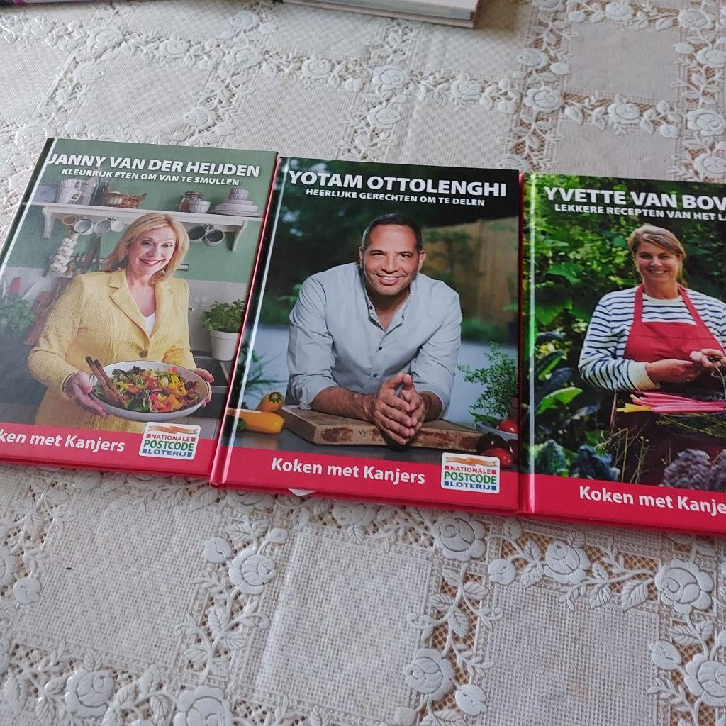 3 nieuwe kookboeken, ieder 95 pagina's, 2018,2019,2020, Hoofdgerechten, Nieuw, Ophalen of Verzenden, Gezond koken