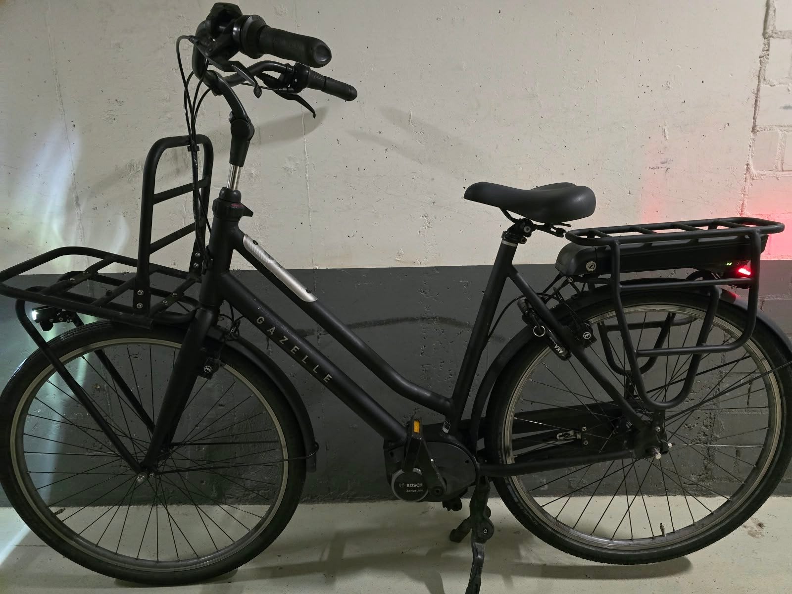Gazelle Heavy Duty e-bike - Lage km stand - 59 cm frame, Ophalen of Verzenden