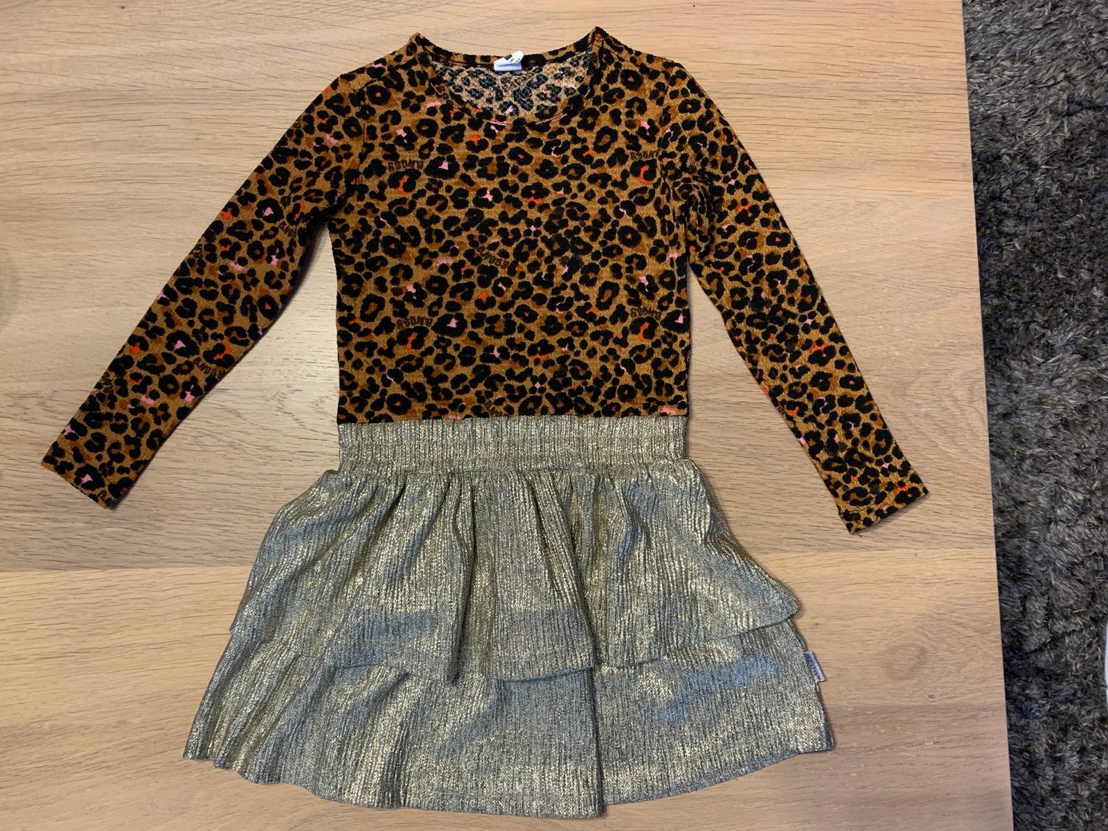 B.Nosy Leopardprint jurk met gouden rokje - Maat 104, Ophalen of Verzenden, Zo goed als nieuw, Meisje, Jurk of Rok