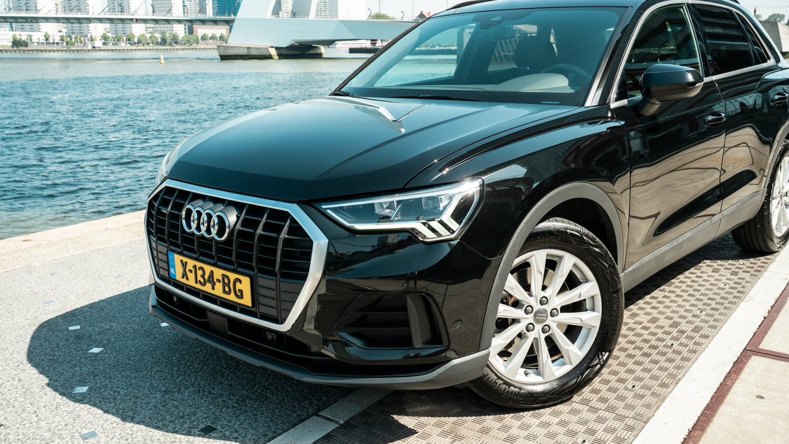 Audi Q3 40 TFSI quattro |ACC| Dealer OH | Virtual | Keyless, Auto's, Audi, Automaat, Zwart, 1984 cc, Zwart