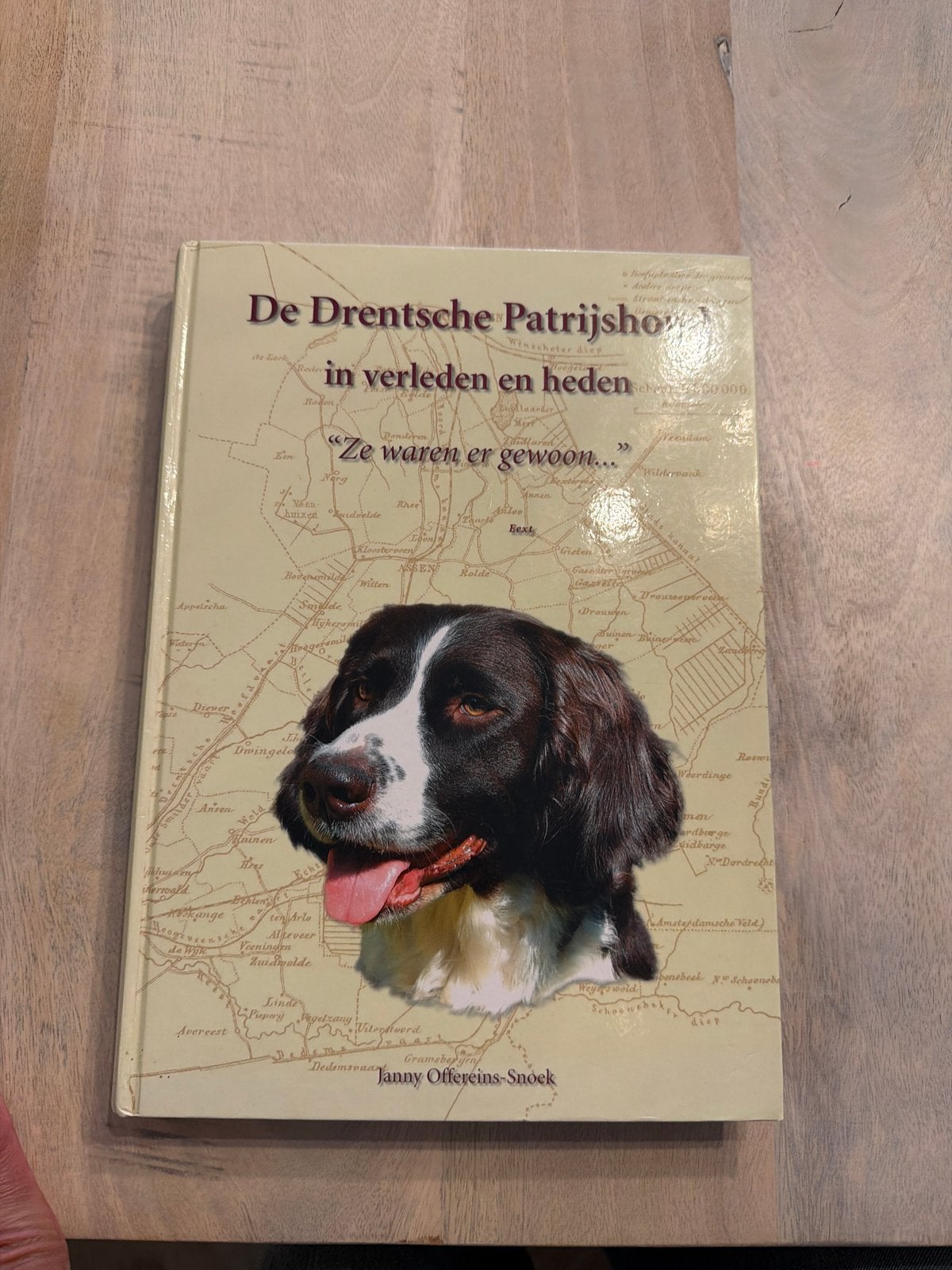 De Drentsche Patrijshond in verleden en heden - Janny Offere, Boeken, Ophalen of Verzenden, Gelezen, Honden