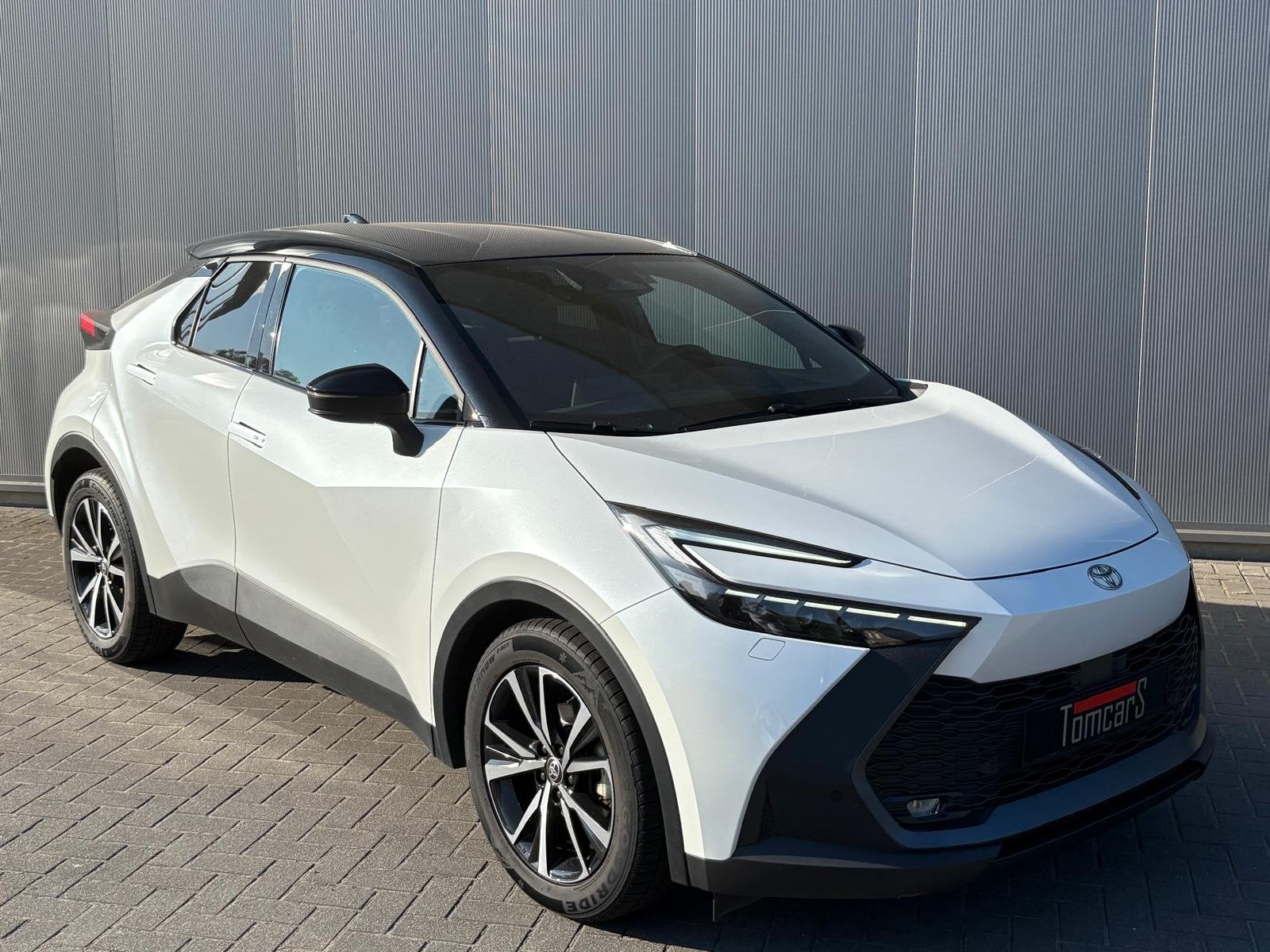 Toyota C-HR 1.8 Hybrid 140PK Dynamic Bi-Tone/Winter-pack/Gr., 12 maanden, Stof, 4 cilinders, Hybride Elektrisch/Benzine