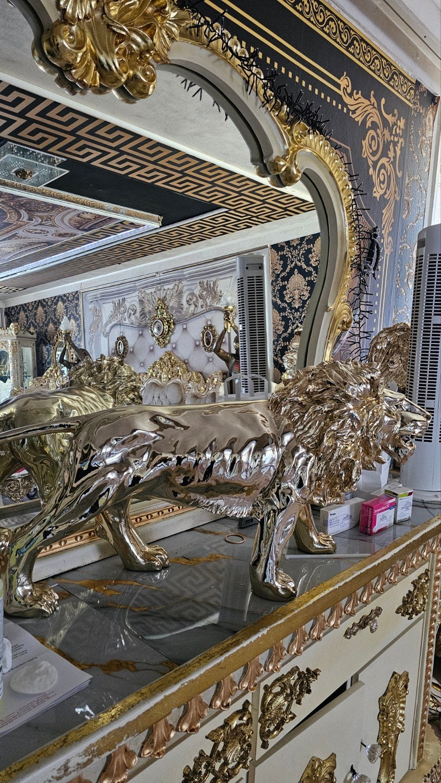 Gouden Leeuw Decoratiebeeld - Luxe Woonaccessoire, Ophalen of Verzenden, Zo goed als nieuw, Goud, Metaal