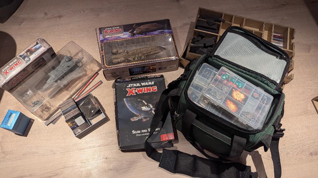 Grote X-Wing 1.0 en Scum 2.0 Verzameling, Hobby en Vrije tijd, Gezelschapsspellen | Bordspellen, Een of twee spelers, Ophalen of Verzenden
