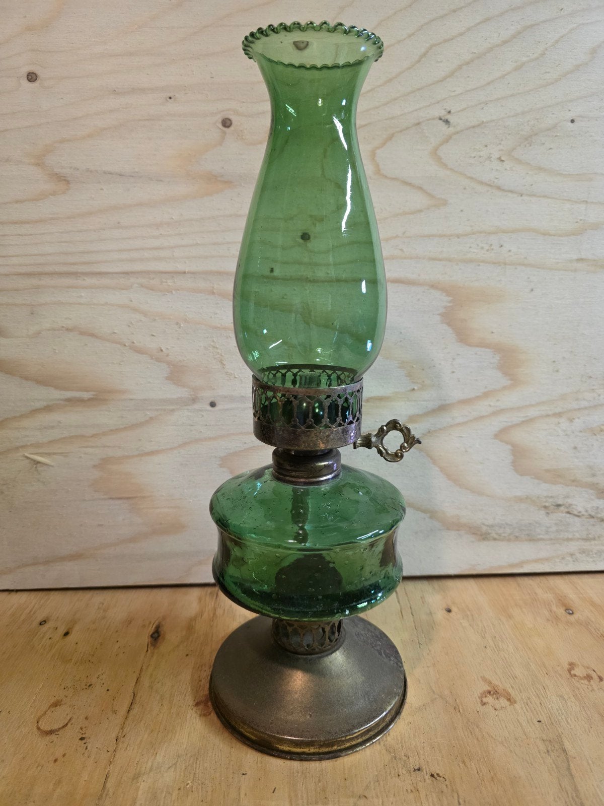 Antieke smaragdgroene olielamp, Ophalen of Verzenden