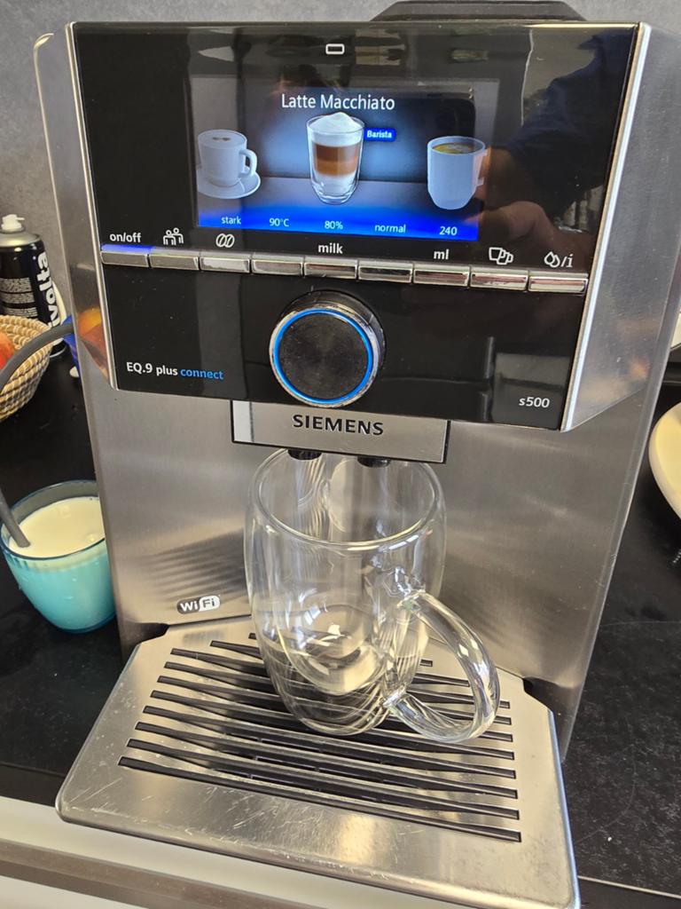 Siemens EQ.9 plus connect S500 - Gereviseerd, Ophalen of Verzenden, Refurbished, Koffiemachine, Koffiebonen