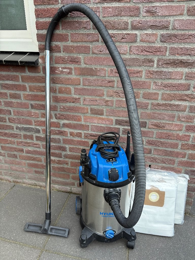 Hyundai waterstofzuiger nat droog 30L, Ophalen, Zo goed als nieuw, Waterstofzuiger
