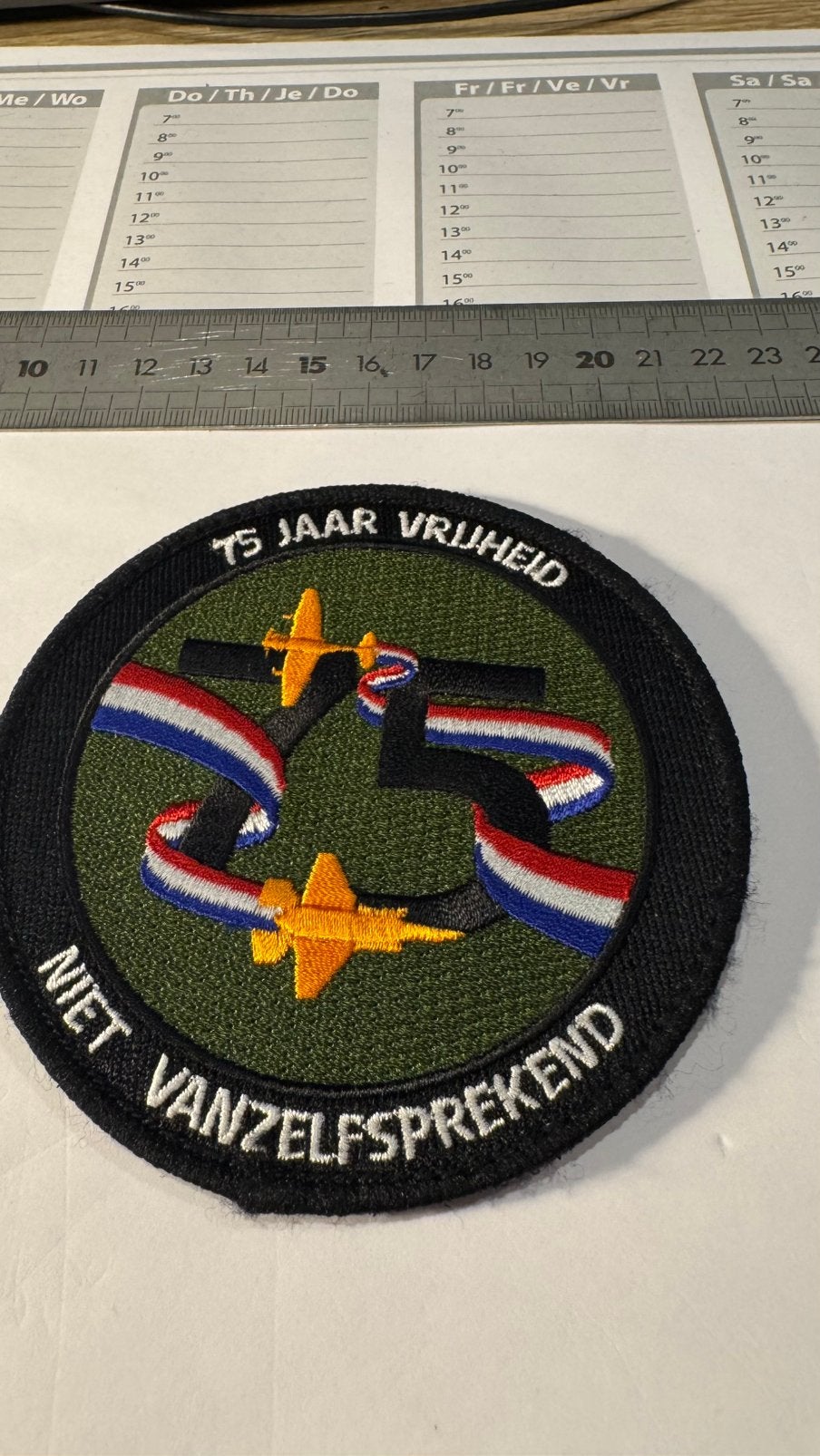 Patch luchtmacht 75 jaar vrijheid, Ophalen of Verzenden, Zo goed als nieuw, Patch, Badge of Embleem