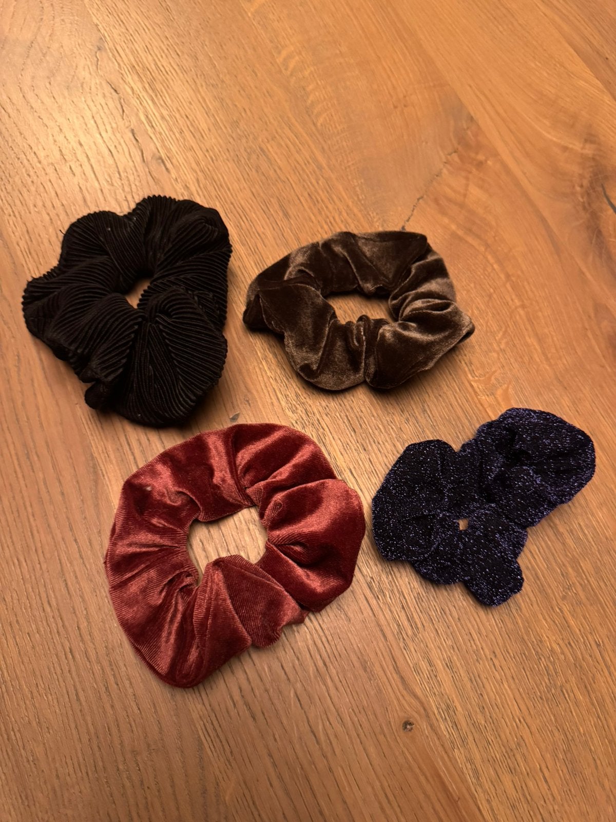 Haar scrunchies, Sieraden, Tassen en Uiterlijk, Ophalen of Verzenden, Zo goed als nieuw, Haarspeld