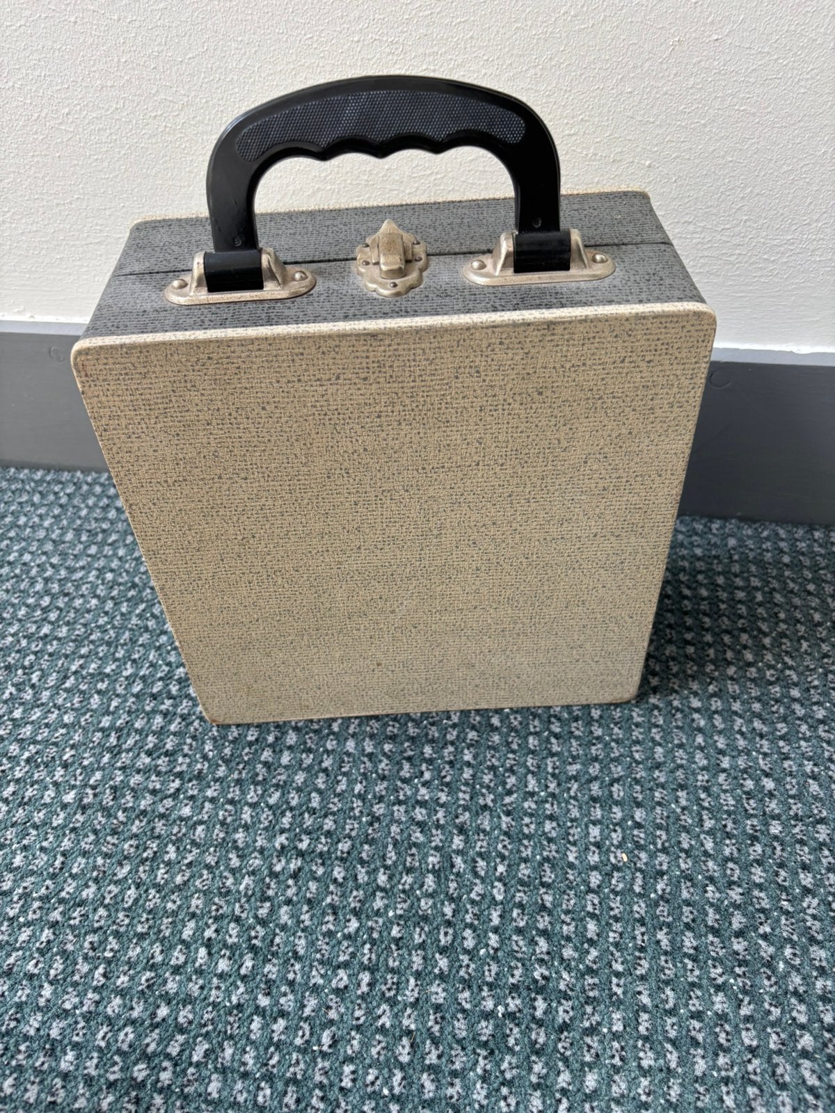 Platenkoffer singeltjes harmonica - jaren 60 70, Ophalen, Gebruikt, Hard kunststof, Minder dan 50 cm
