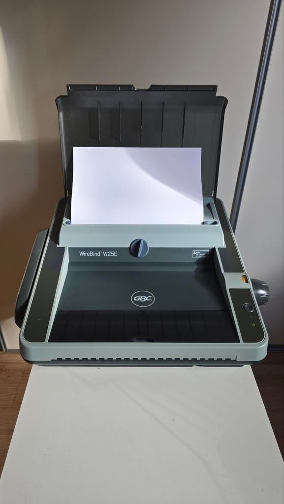 Wirebind W25E Elektrische Bindmachine met Wire Ringbanden, Ophalen of Verzenden, Gebruikt