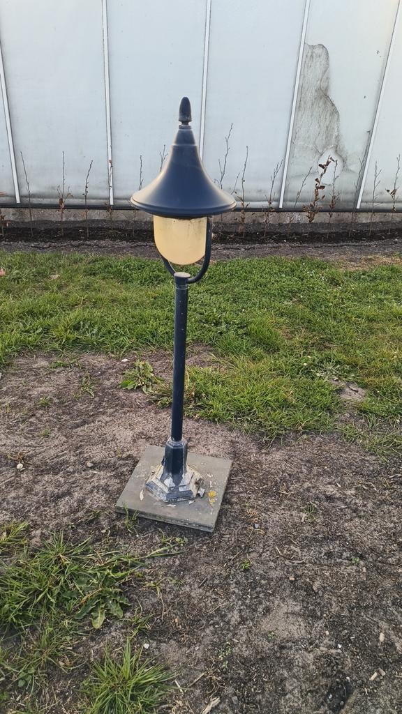 Buitenlamp / Tuinlamp - Klassiek Design, Gebruikt, Minder dan 50 watt, Ophalen of Verzenden, Netvoeding
