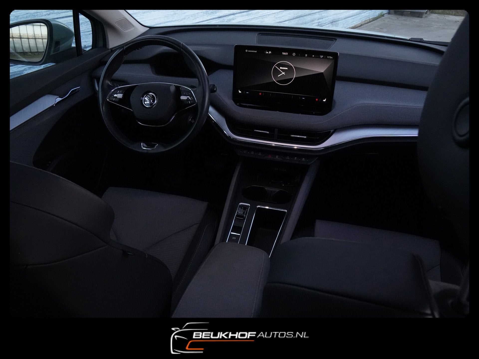 Foto 20 van Skoda Enyaq iV 60 Carplay Navi Pano Leer Camera Soh 93.5%.