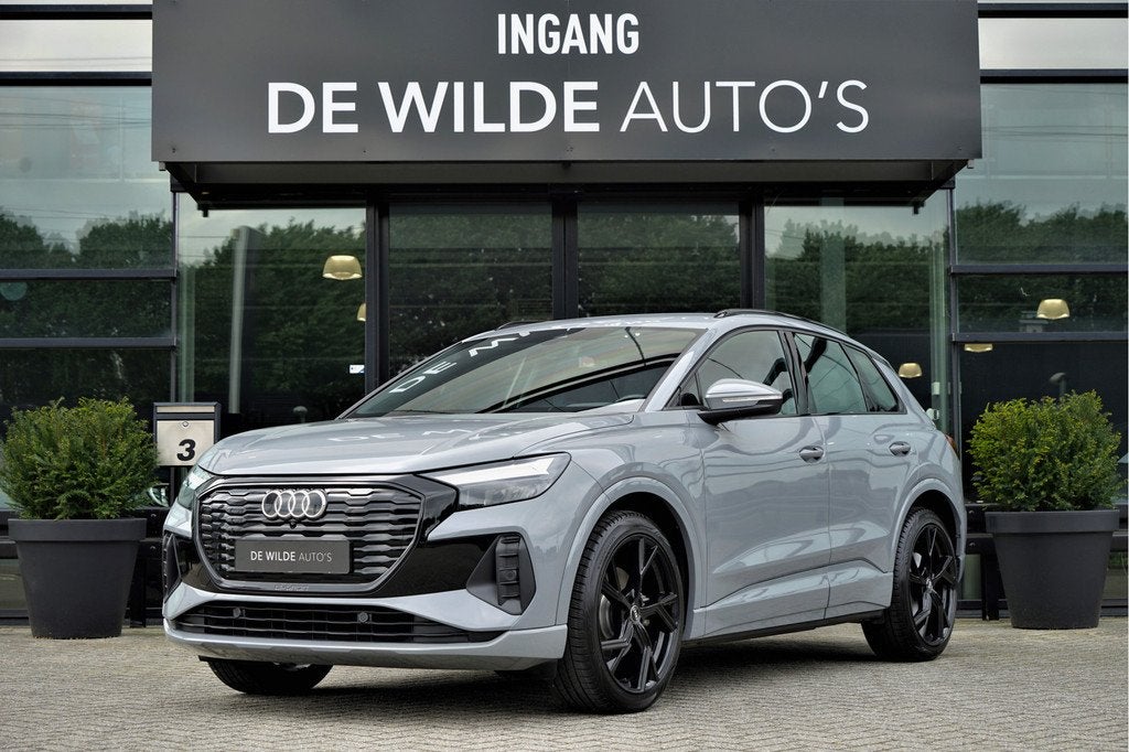 Audi Q4 e-tron 35 S Edition Kieselgrijs 21-inch Stoelverwarm, Auto's, Audi, Automaat, Gebruikt, Zwart, Origineel Nederlands
