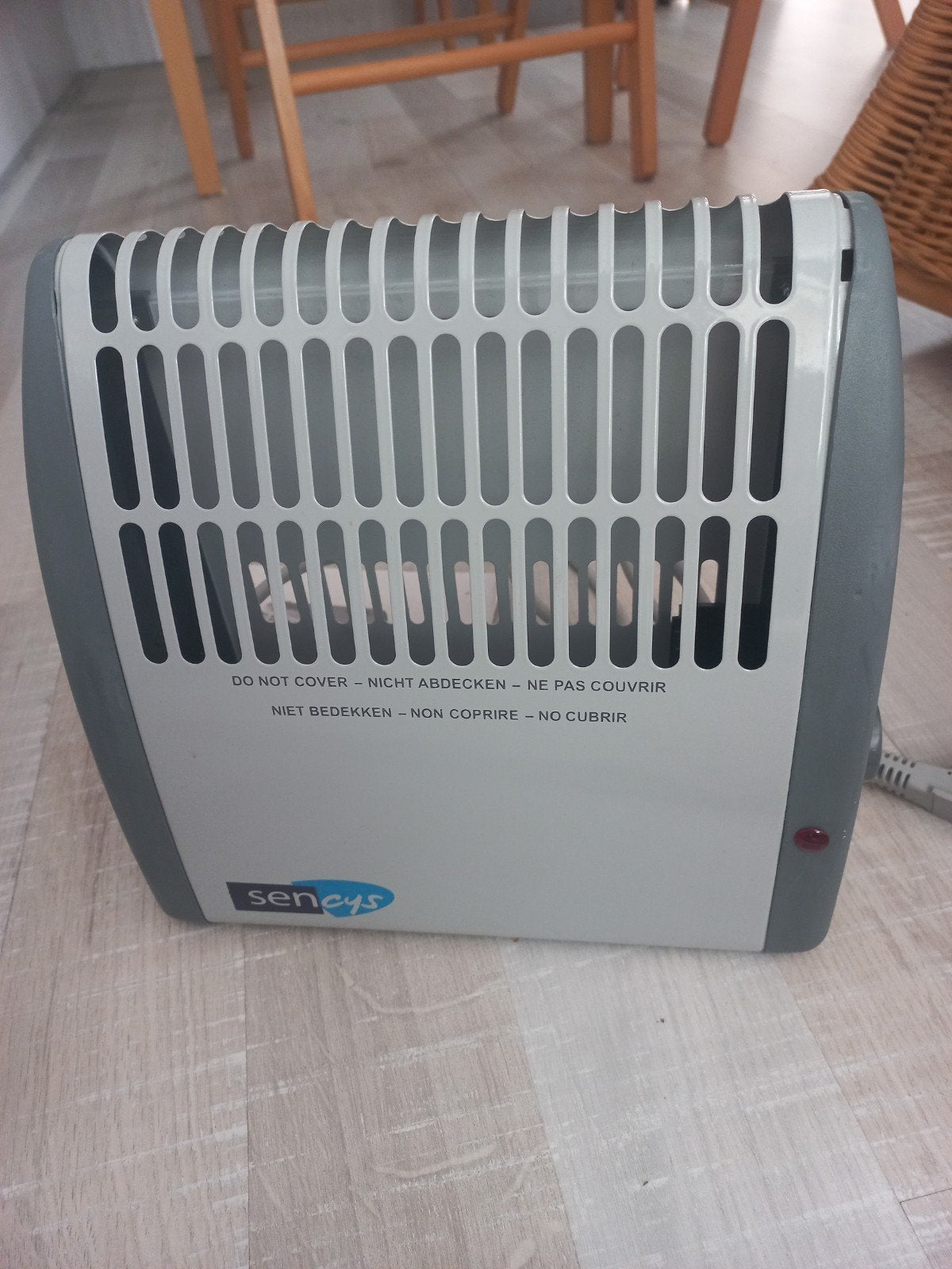 Kacheltje voor vorstvrijhouden, Ophalen, Minder dan 30 cm, Radiator, Minder dan 60 cm