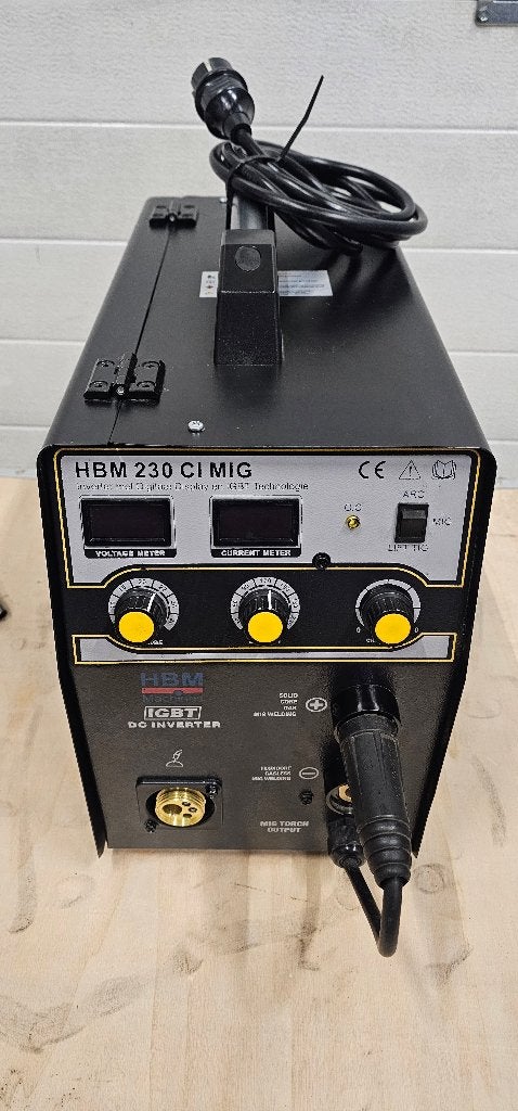 HBM 230 CI MIG IGBT Inverter 230 Volt.