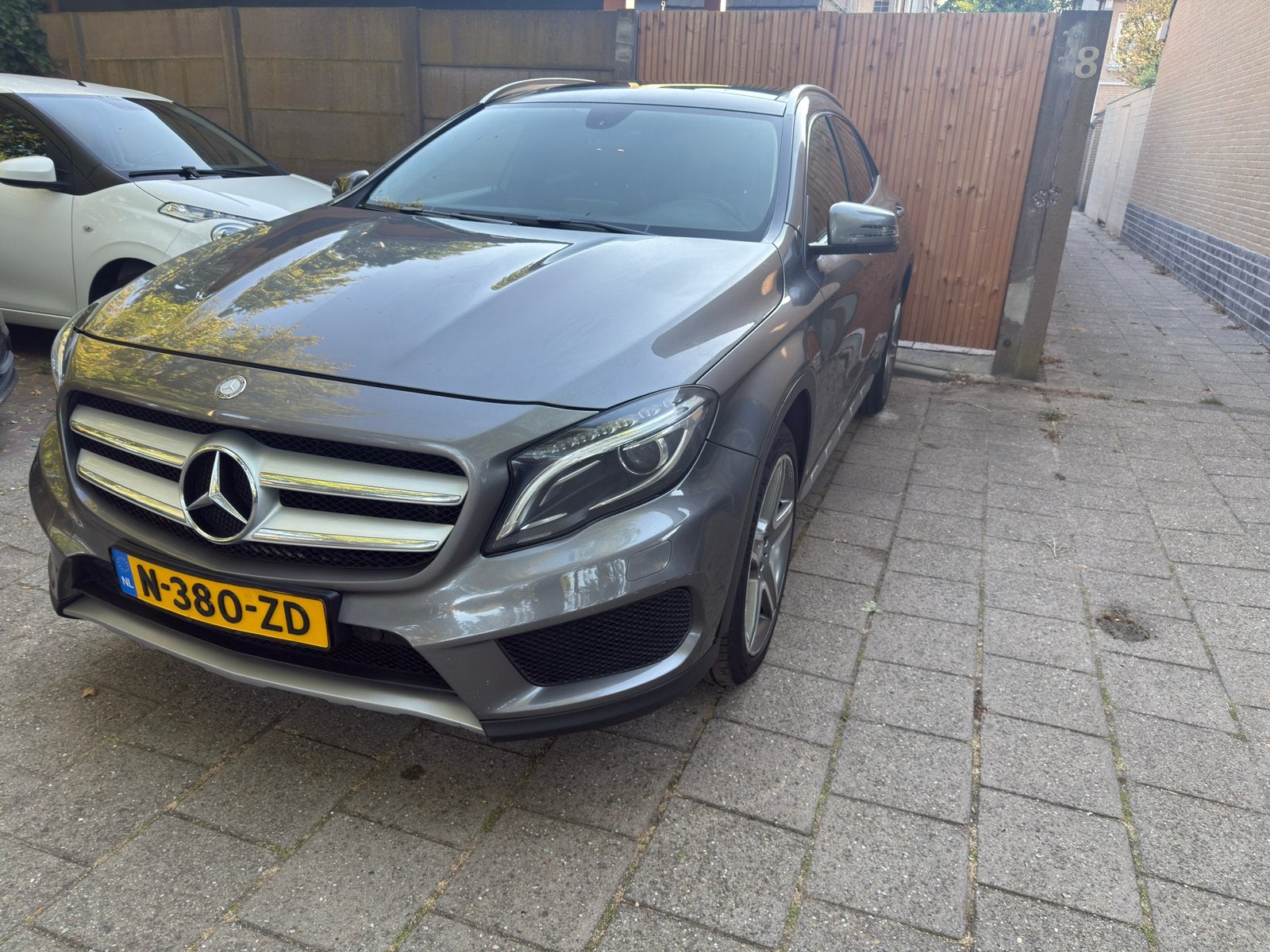 Mercedes-Benz GLA 250 Automaat 4MATIC Edition AMG Clima Navi, 1800 kg, Zwart, 4 cilinders, Leder