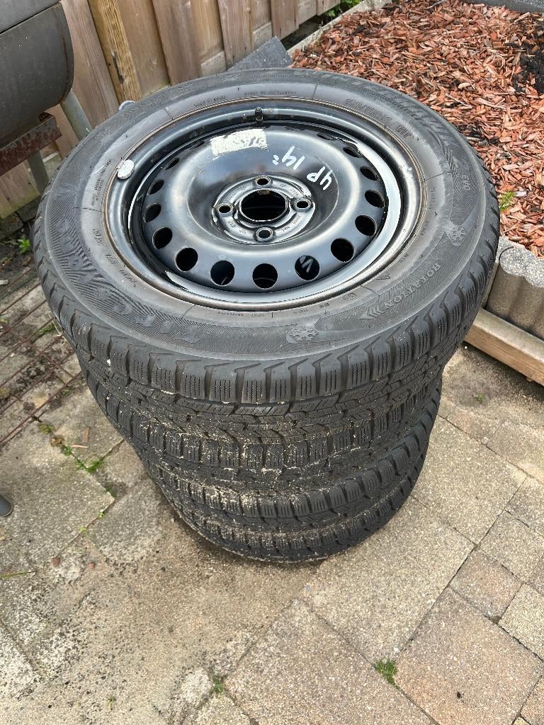 mooie set winterbanden, Auto-onderdelen, Banden en Velgen, Ophalen, 14 inch, Gebruikt, Banden en Velgen