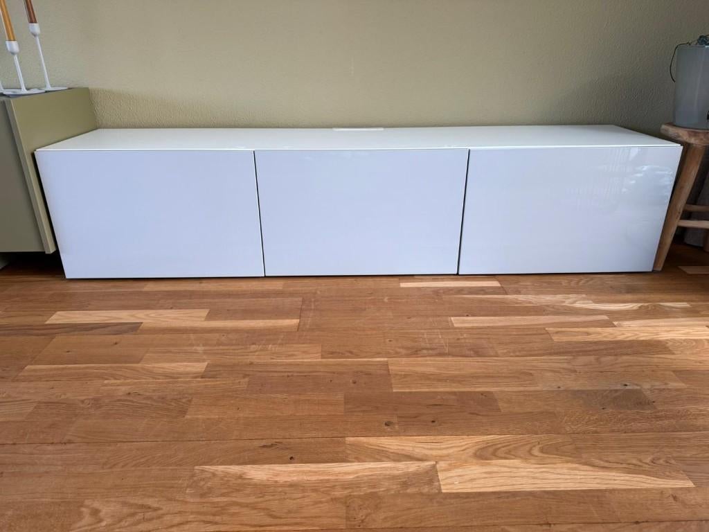 IKEA BESTÅ tv-meubel wit met lichtgrijze frontjes 180x40x38, Ophalen, 150 tot 200 cm, Zo goed als nieuw, Minder dan 100 cm