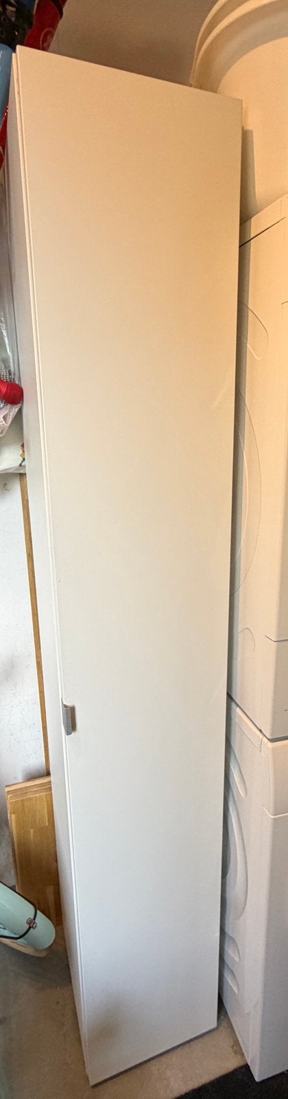 Gratis Ikea badkamerkast, Huis en Inrichting, Badkamer | Badkamermeubels, Ophalen, (Half)hoge kast, Minder dan 50 cm, Gebruikt