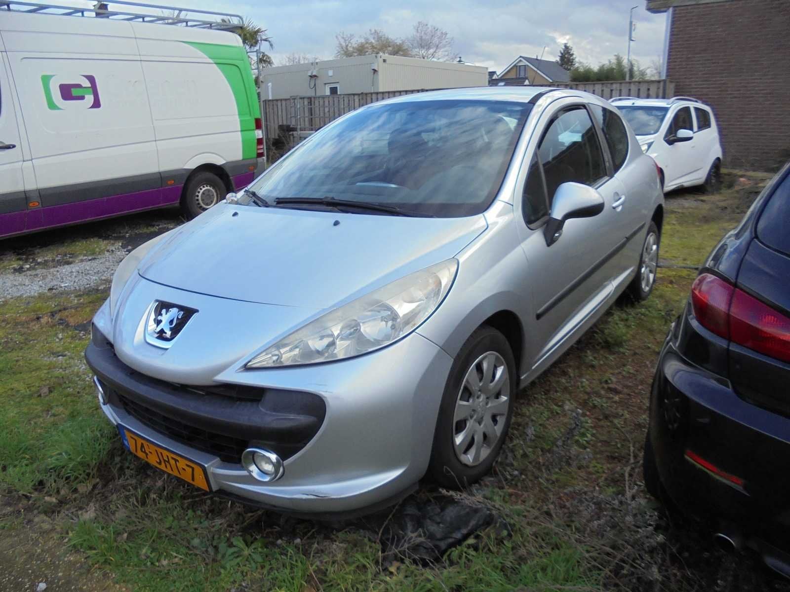 Peugeot - 207 - 1.4 VTi Look - 74-JHT-7 - 2009, Voorwielaandrijving, Gebruikt, 49 €/maand, Origineel Nederlands