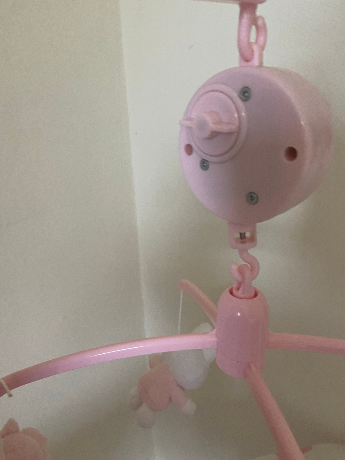 Roze baby mobiel met muziek en knuffels, Kinderen en Baby's, Speelgoed | Babyspeelgoed, Ophalen, Gebruikt, Mobiel, Met geluid
