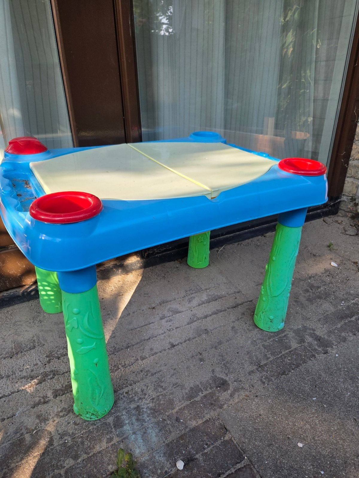 Zand- en watertafel voor kinderen met accessoires, Kinderen en Baby's, Speelgoed | Buiten | Zandbakken, Ophalen, Gebruikt