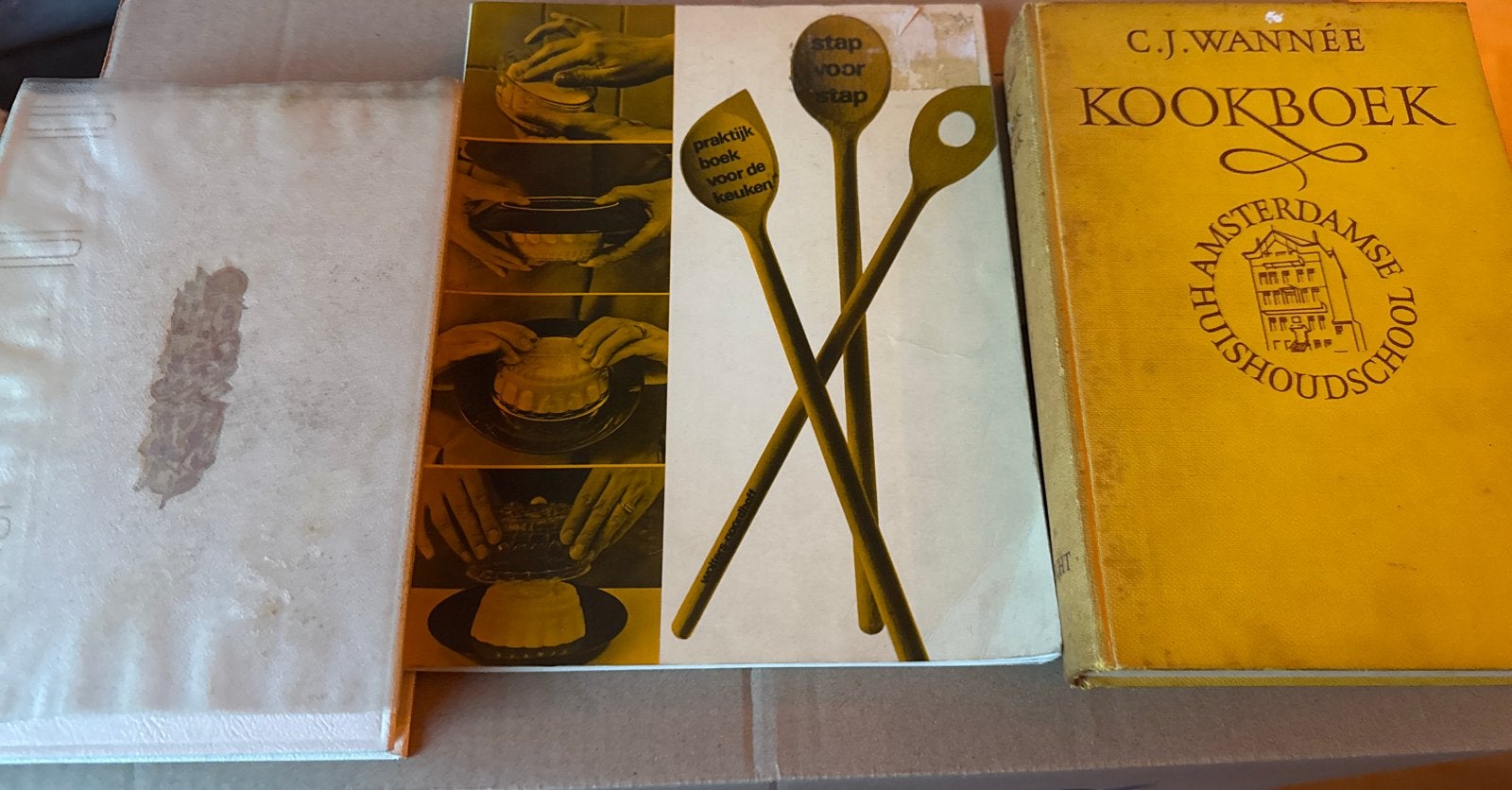3 oude huishoudschool kookboeken: inmaken, Boeken, Ophalen of Verzenden, Gelezen, Overige typen