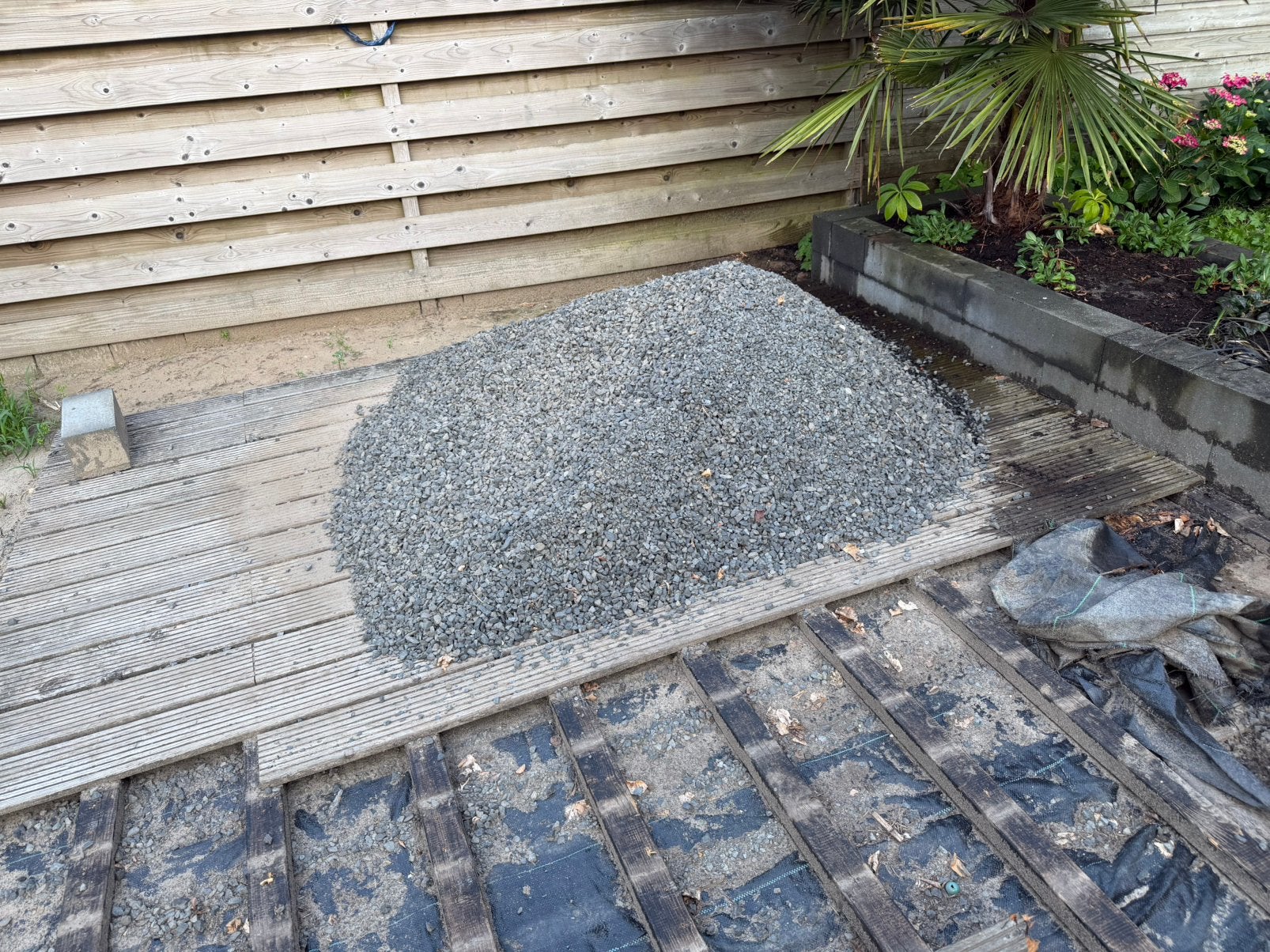 Split grijs 0,75-1 kubieke meter, Tuin en Terras, Grind, Keien en Split, Ophalen, Zo goed als nieuw, Split, Basalt