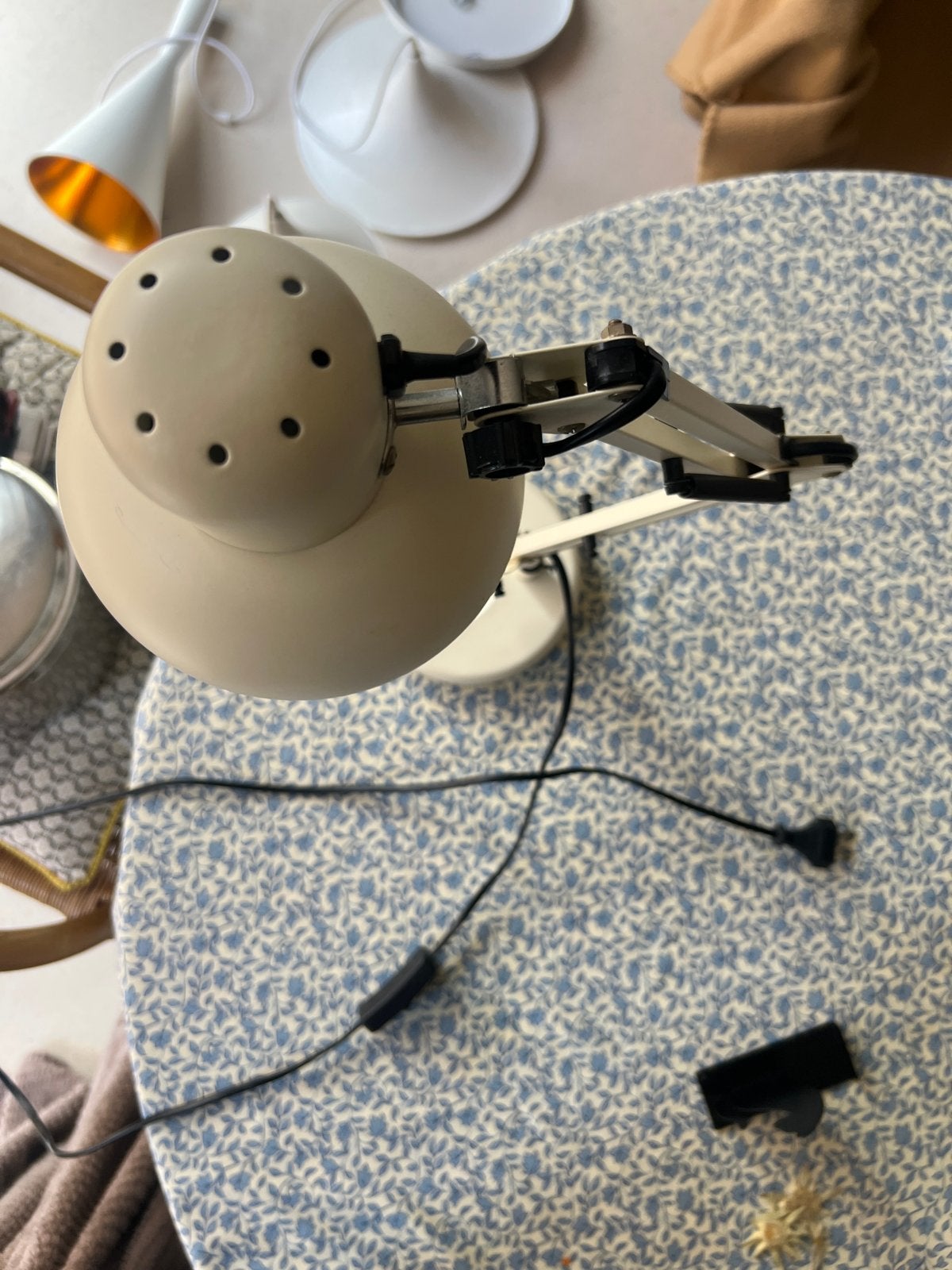 Verstelbare Witte/Crème Bureaulamp, Ophalen, Bureaulamp, Wit, Gebruikt