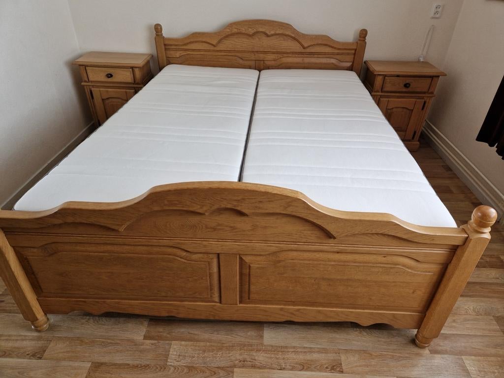 Complete slaapkamer: bed, kledingkast, nachtkastjes, kastje, Ophalen of Verzenden, Gebruikt, Tweepersoons, Klassiek, Landelijk