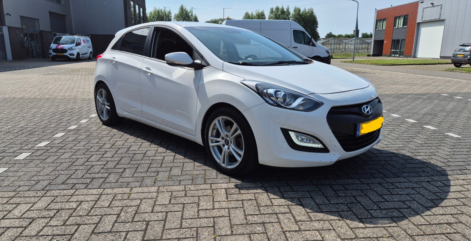Hyundai i30 1.6 GDI i-Vision 2016, Handgeschakeld, I30, Particulier, Multifunctioneel stuurwiel
