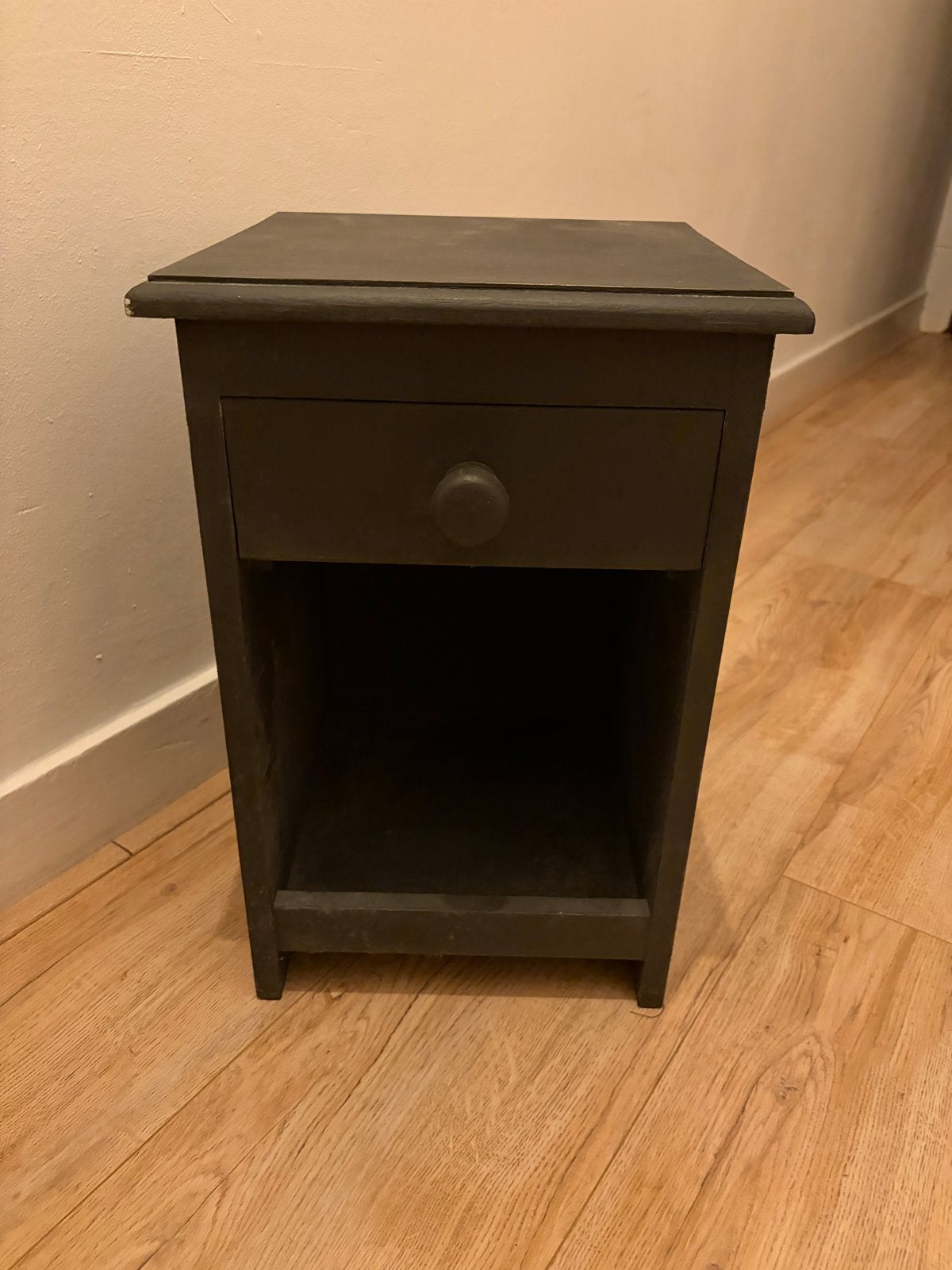 Nachtkastje massief hout, Huis en Inrichting, Ophalen, Gebruikt, Minder dan 45 cm, Minder dan 55 cm