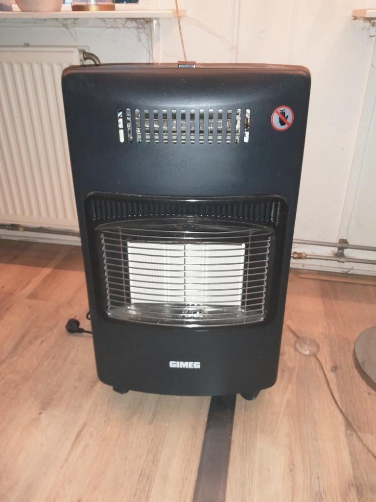Gimeg gas rolkachel zonder gasfles., Huis en Inrichting, Kachels, Ophalen, Gebruikt, Gas, Vrijstaand