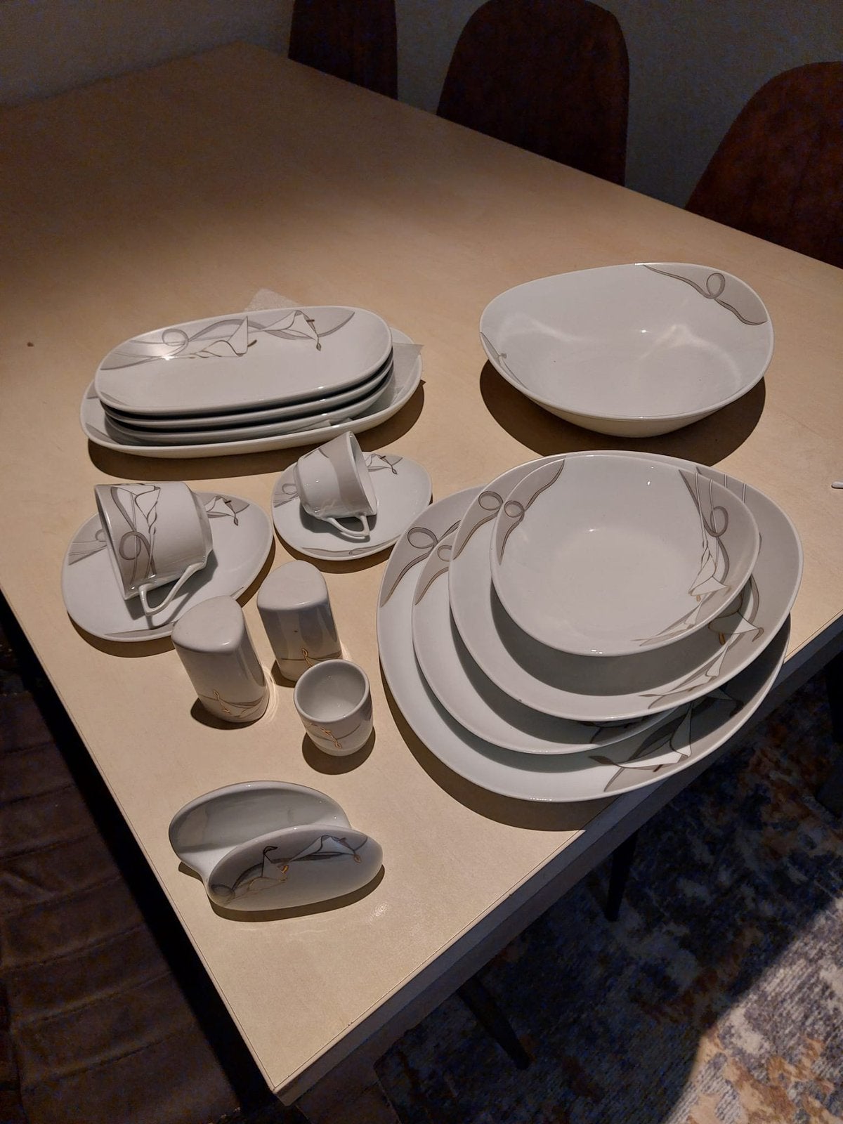Servies ophalen Etten-leur, Antiek en Kunst, Antiek | Servies compleet, Ophalen