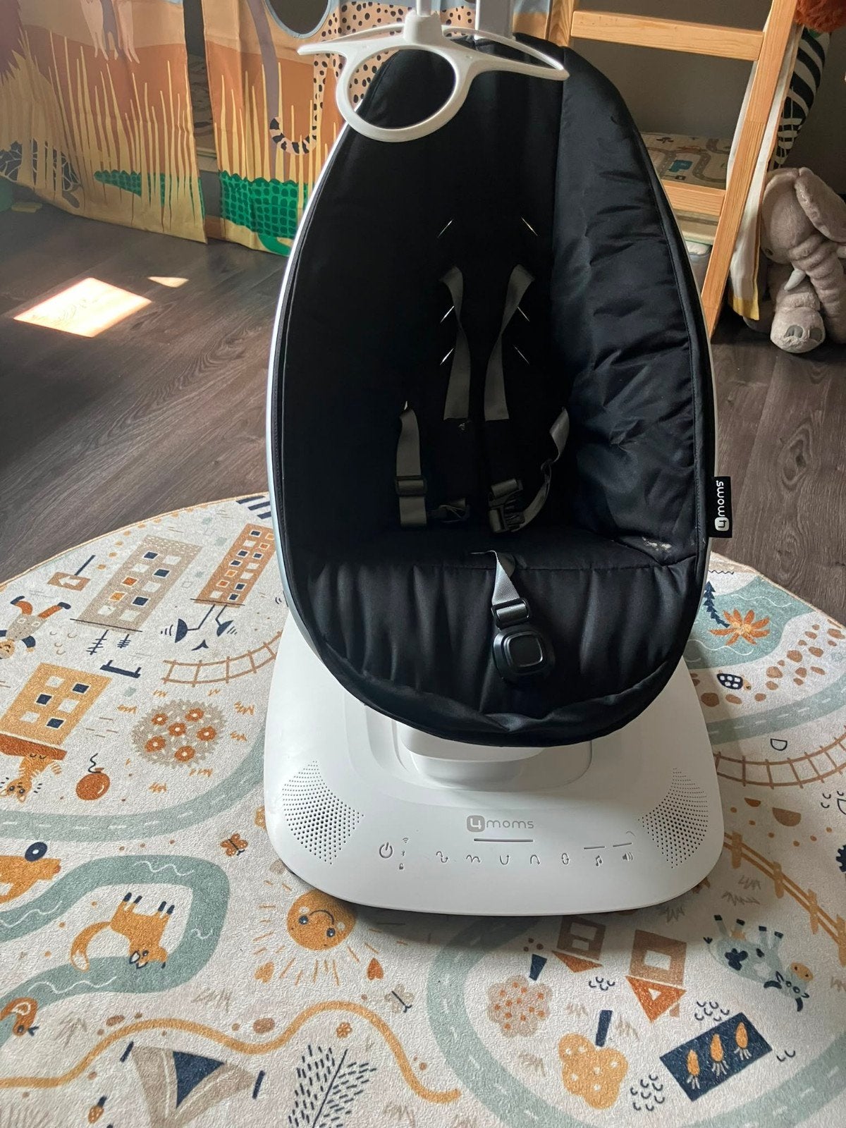 Moms mamaRoo 5.0 babywipper met inlegkussen, Ophalen of Verzenden, Zo goed als nieuw