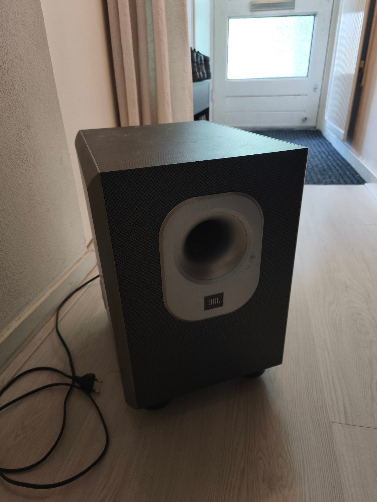 Jbl actieve subwoofer, Ophalen, Zo goed als nieuw, Overige merken