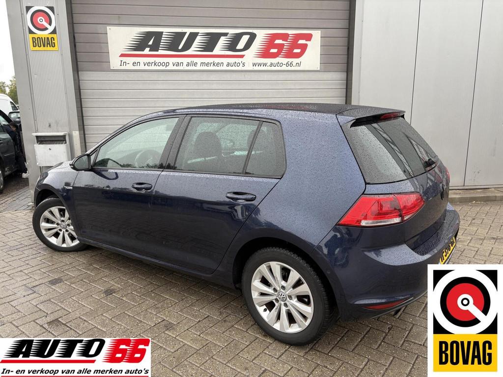 Volkswagen Golf 1.2 TSI Highline 5drs APK tot 04-2027, Voorwielaandrijving, Stof, Gebruikt, Zwart