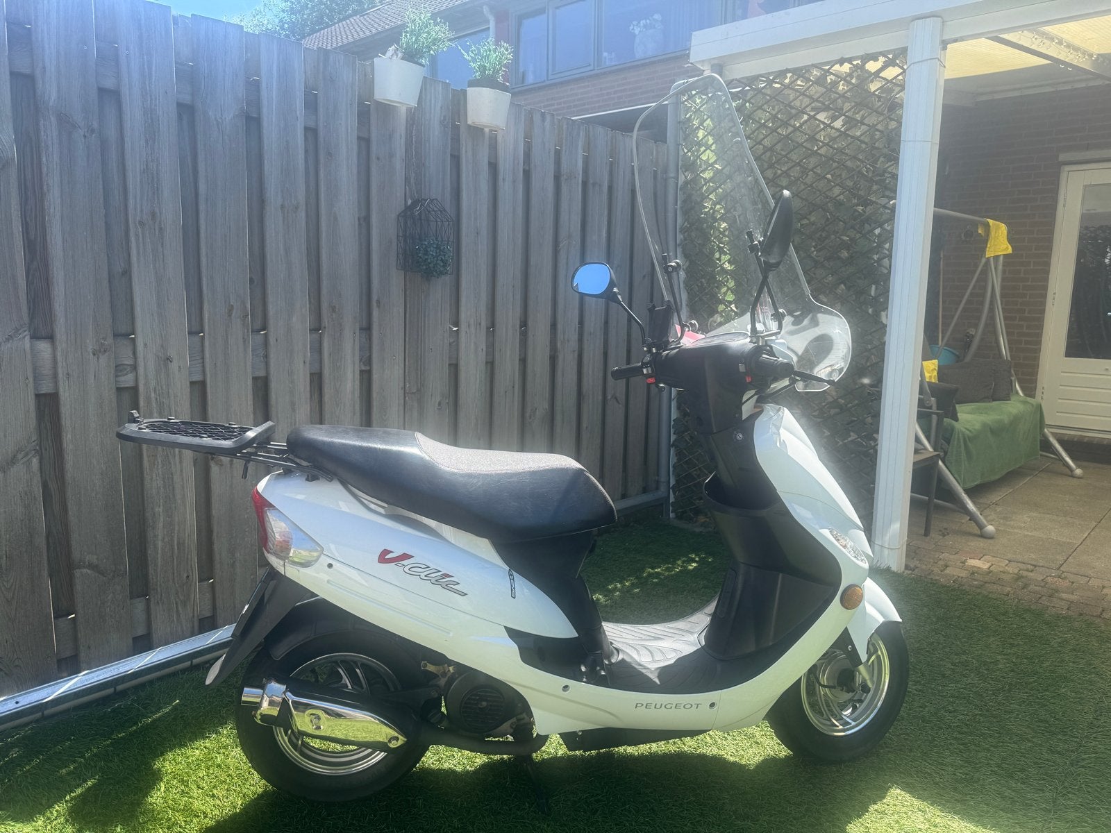 Peugeot V-Clic Scooter - Wit, Goed Onderhouden, Gebruikt, Overige modellen, Maximaal 45 km/u, Ophalen of Verzenden