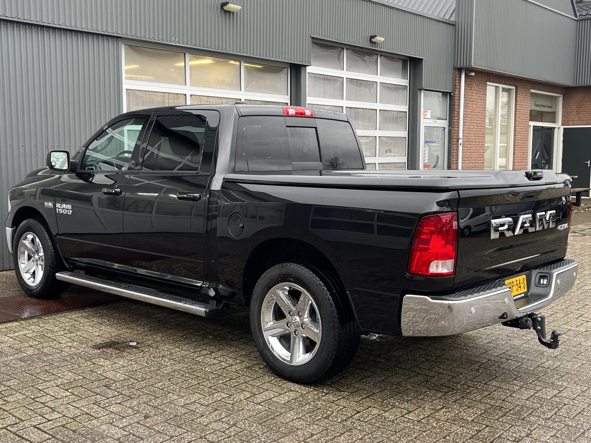 Dodge Ram 1500 5.7 V8 Hemi 4WD Bpm vrij Lpg en benzine Airco, Automaat, Gebruikt, 5654 cc, 402 pk