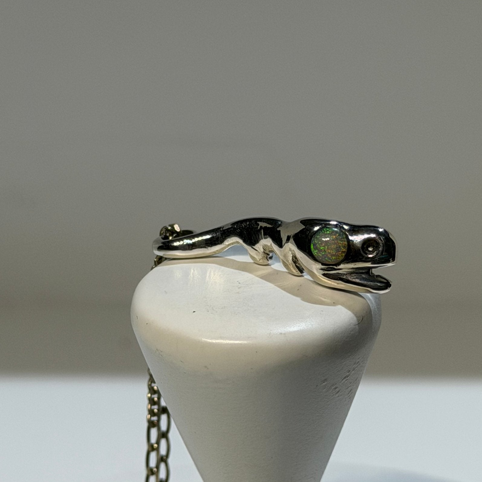 Unieke zilveren hanger met Australische Opaal & KL ketting, Nieuw, Ophalen of Verzenden, Met edelsteen, Zilver