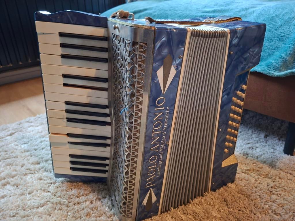 Accordeon Paolo Antonio, Ophalen