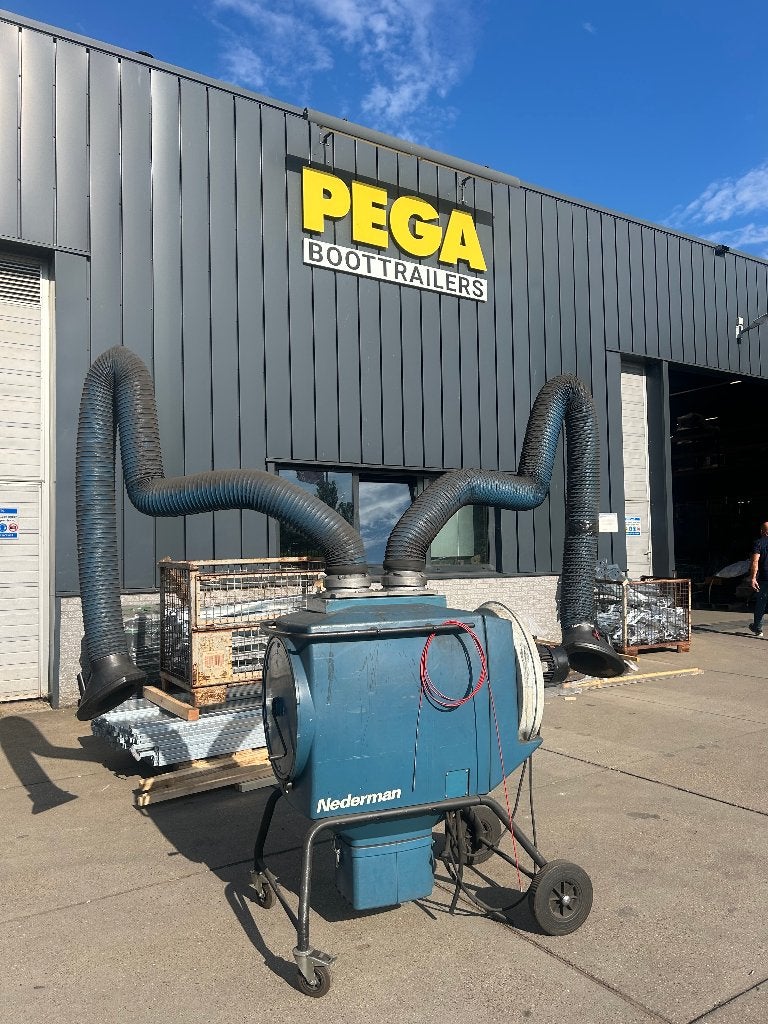 Nederman mobiele lasrookafzuiging met 2 afzuigarmen – 2,2 kW, Doe-het-zelf en Verbouw, Ophalen, 100 liter of meer, Mobiel, Gebruikt