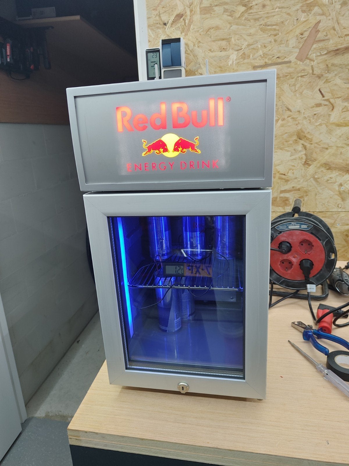 Red Bull Mini Koelkast, Zonder vriesvak, Ophalen of Verzenden, Minder dan 45 cm, Minder dan 85 cm